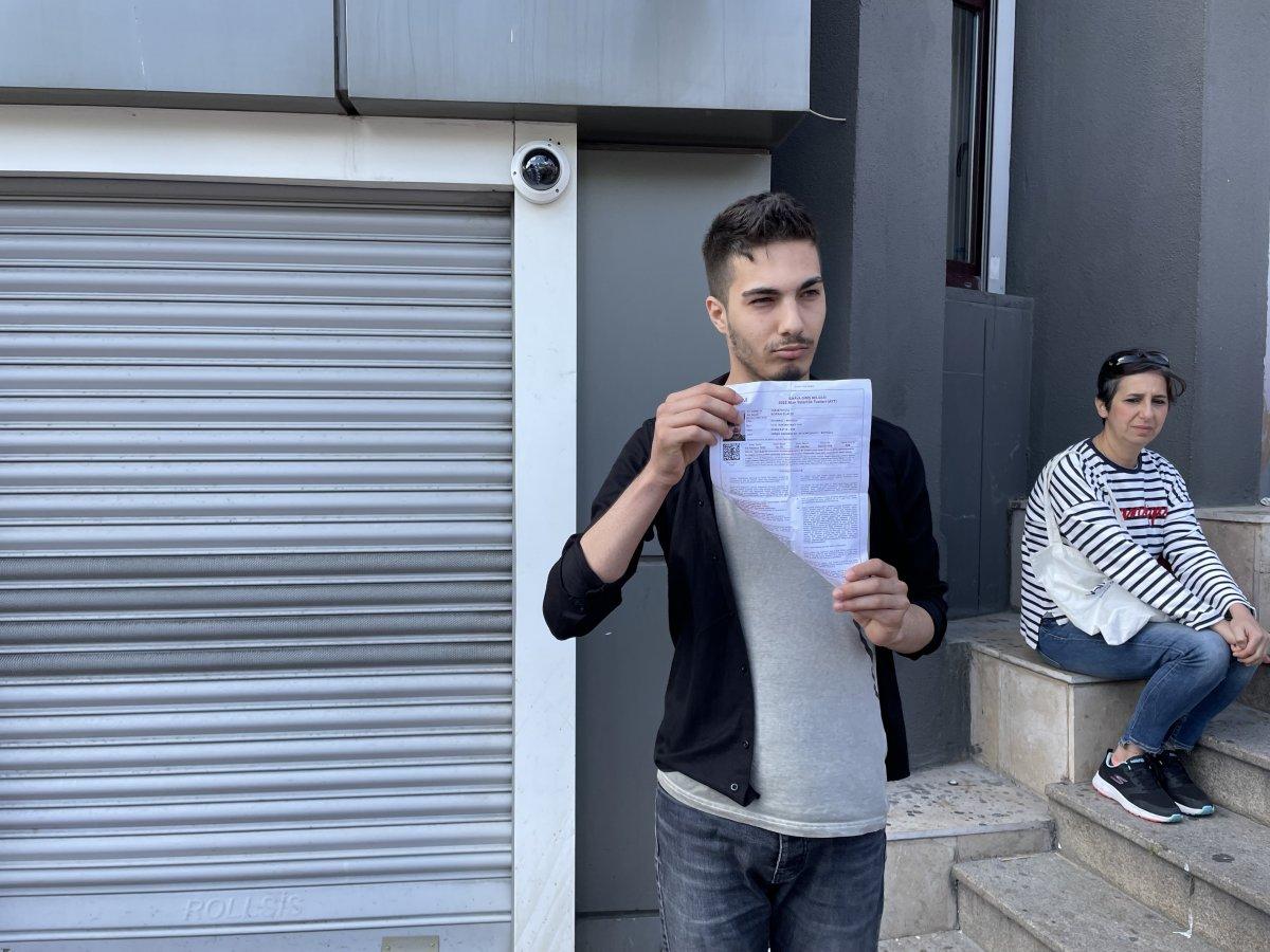 YKS sınavına girmekten vazgeçen öğrenciyi, vatandaş ikna etti