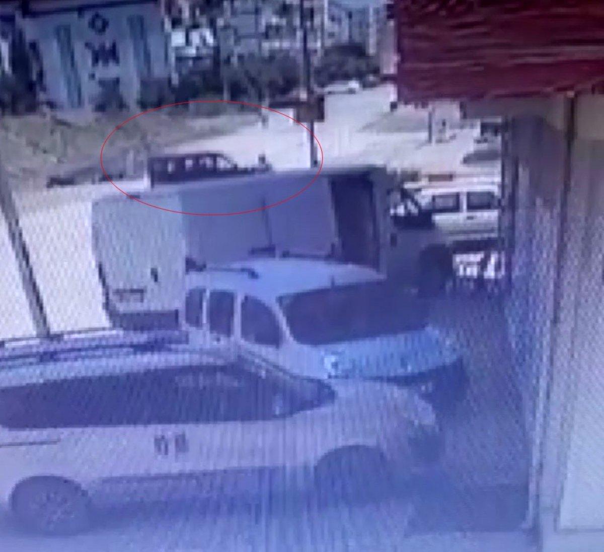 İzmir'de ölümlü trafik kazası kamerada