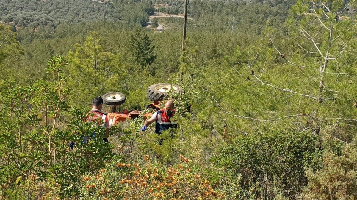 Muğla'da traktörle şarampole yuvarlanan kadın, öldü