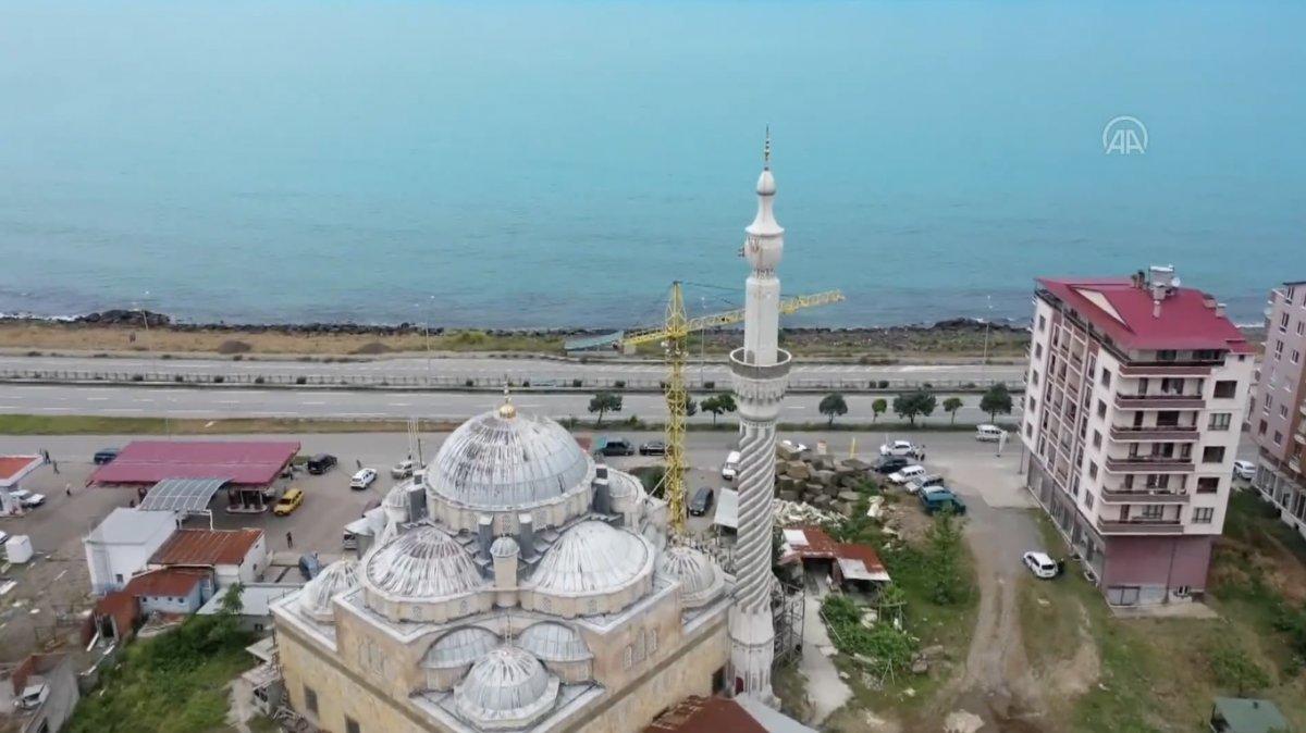 Giresun'da semaver şeklinde minare: Çayımızı tanıtmak istedik