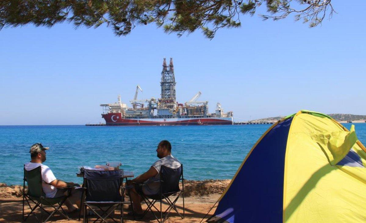 Mersin'de bakımı devam eden Abdülhamid Han görev için gün sayıyor