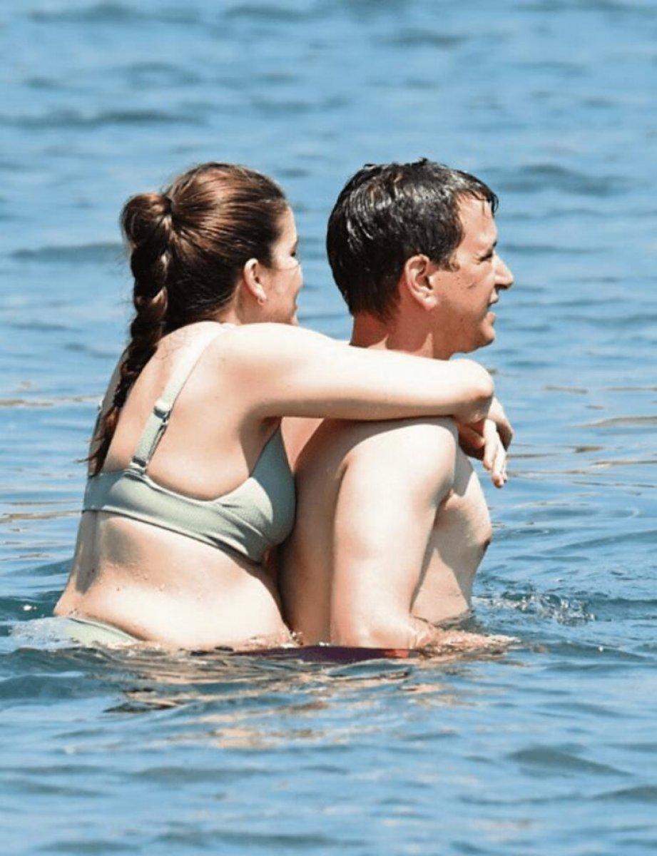 Selahattin Paşalı eşiyle tatilde