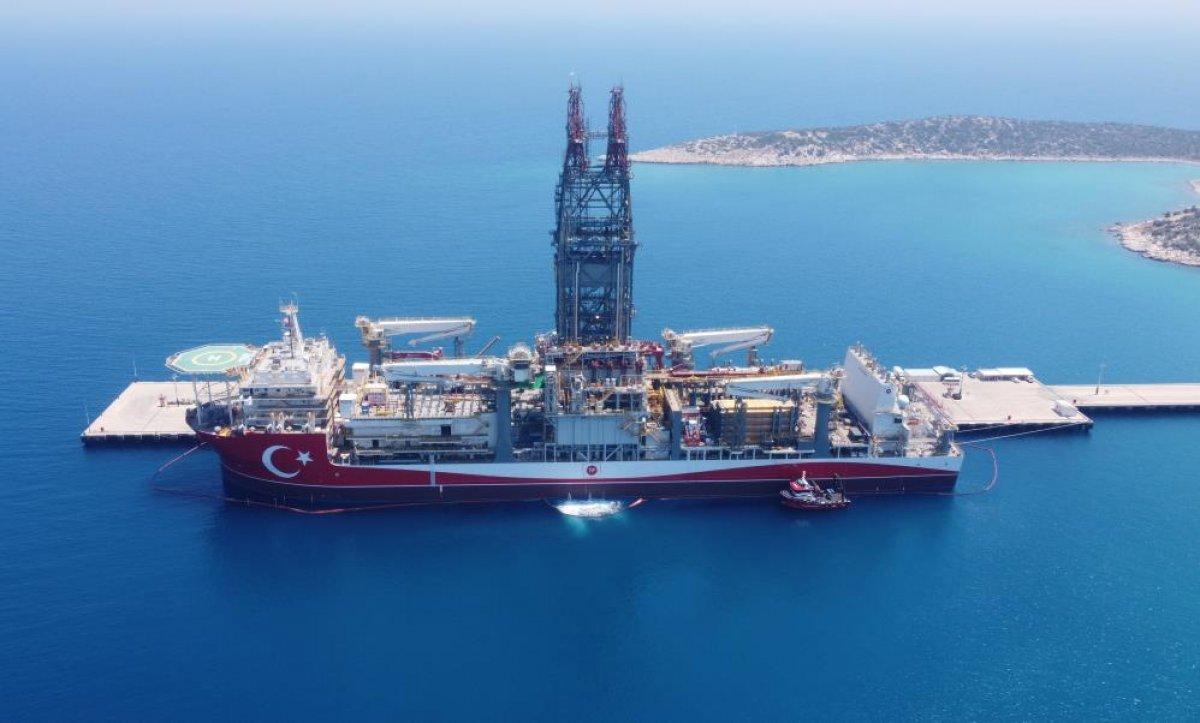 Mersin'de bakımı devam eden Abdülhamid Han görev için gün sayıyor