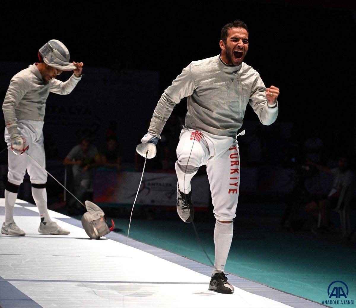 Erkek Kılıç Milli Takımı'ndan Avrupa'da tarihi başarı