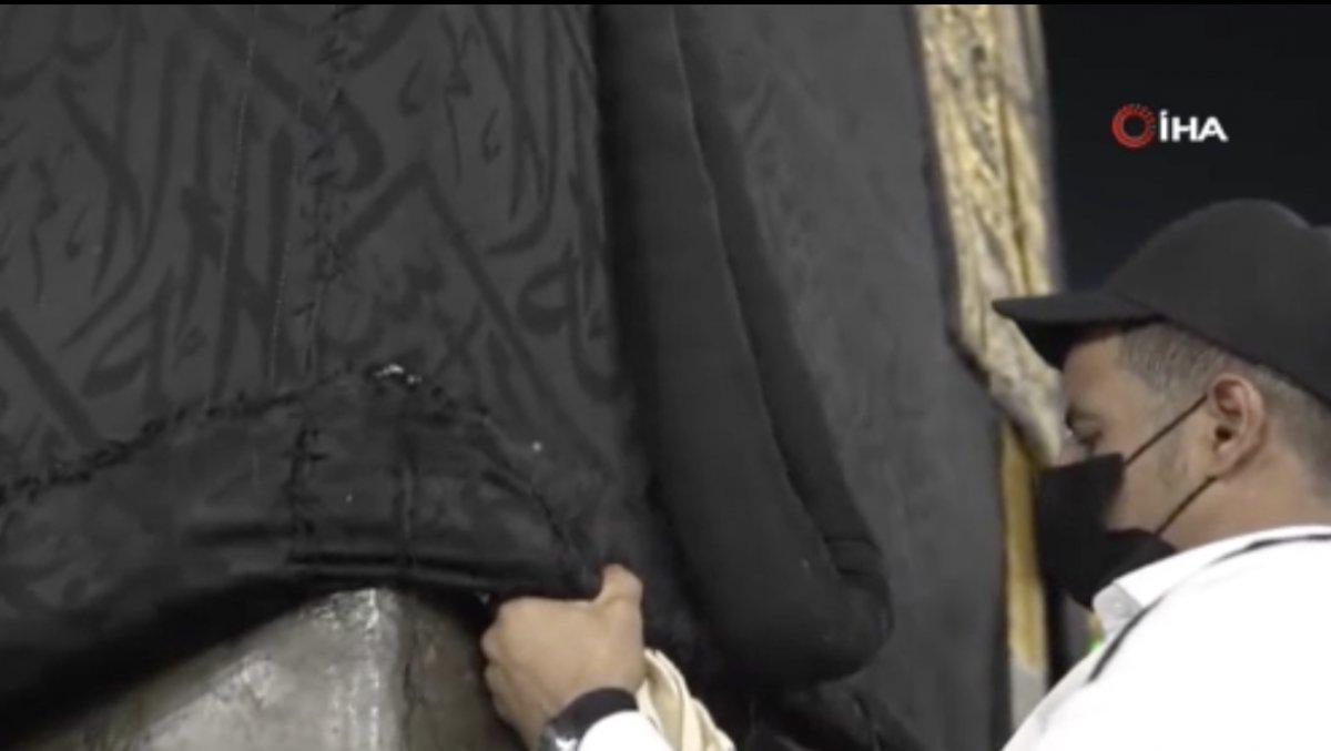 Kabe örtüsü 3 metre yukarı çekildi