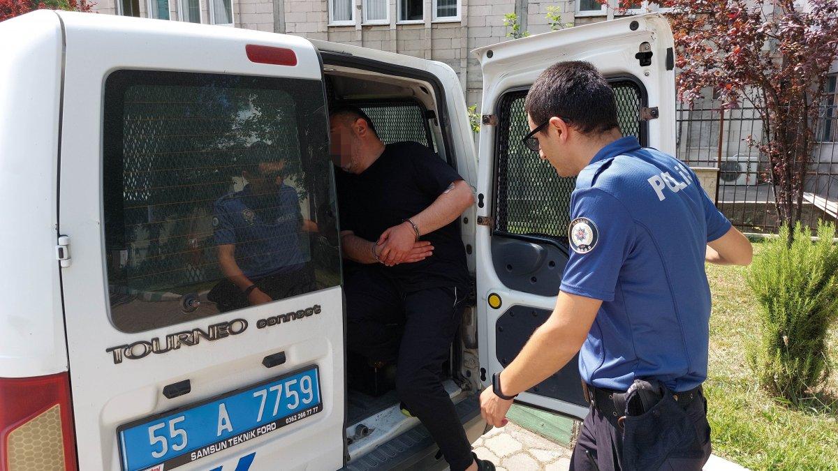 Samsun'da kavgada yaralanan şüpheli, karnını tutarak cezaevine gitti