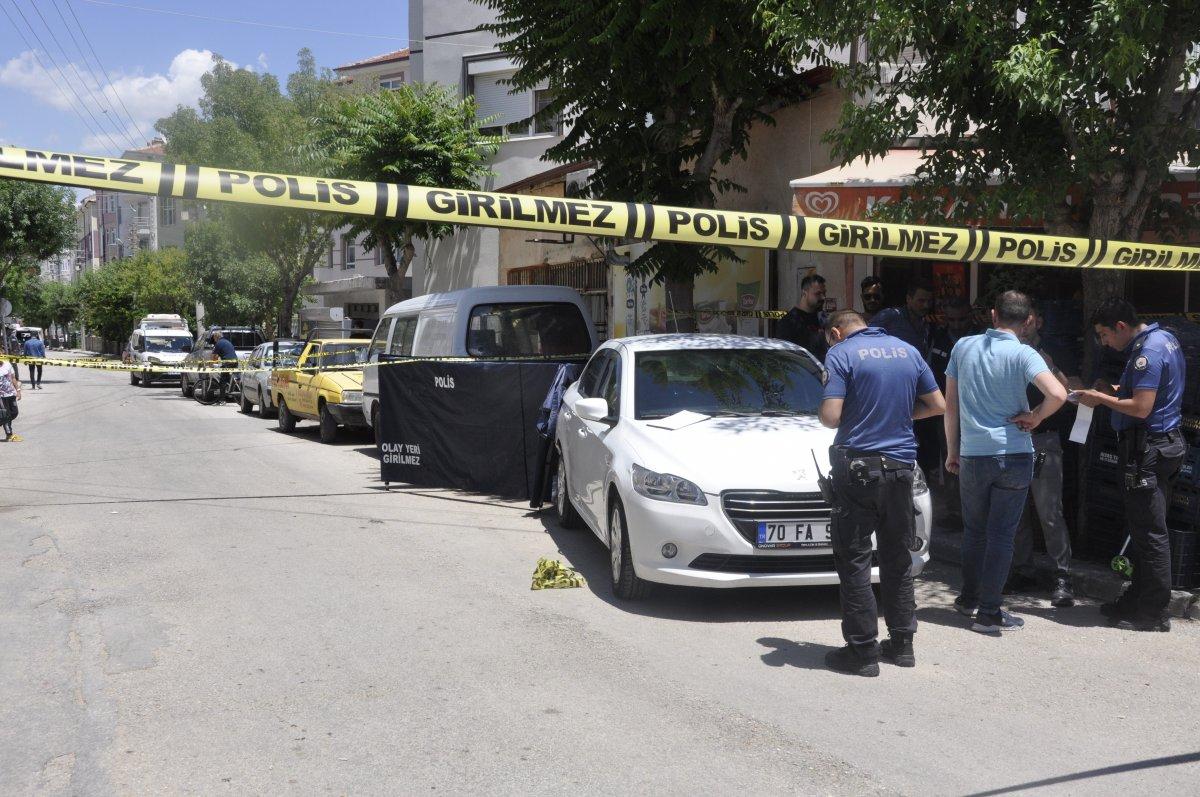 Karaman'da yaşlı kadın araçlar arasında sıkışarak can verdi