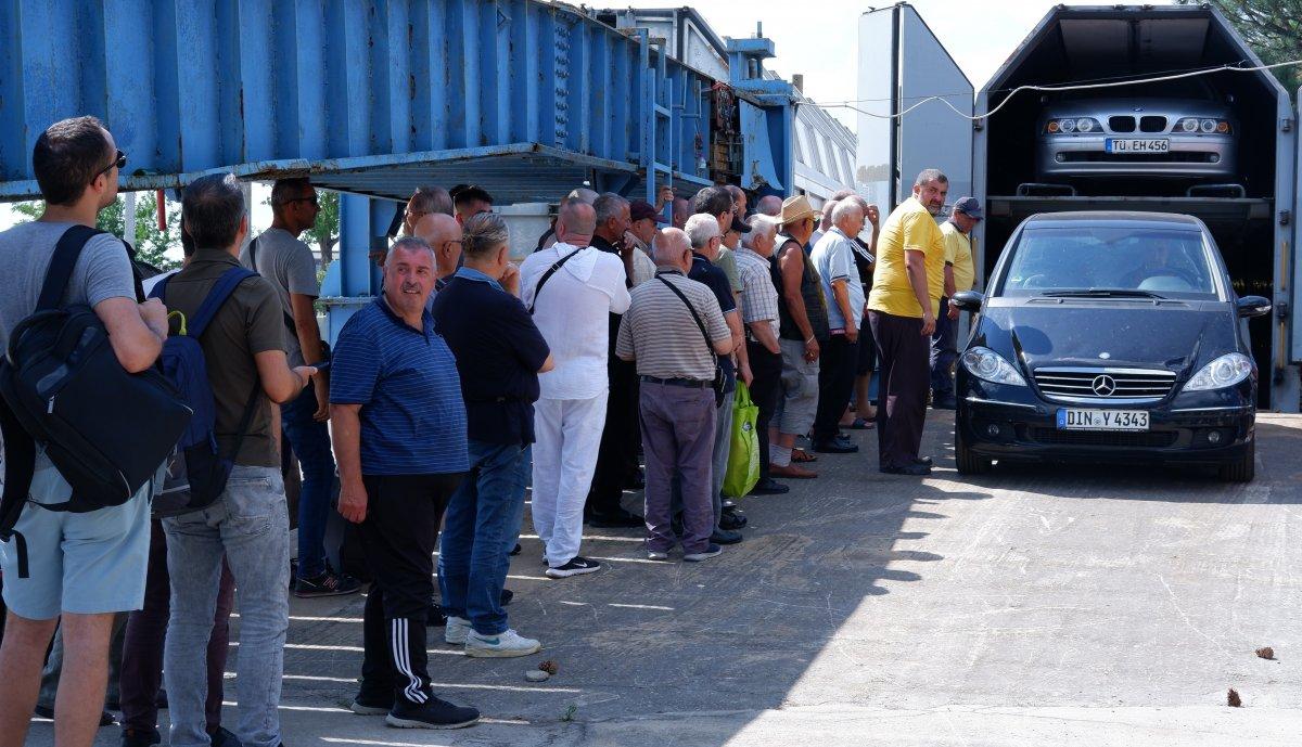 Gurbetçiler akın akın geliyor