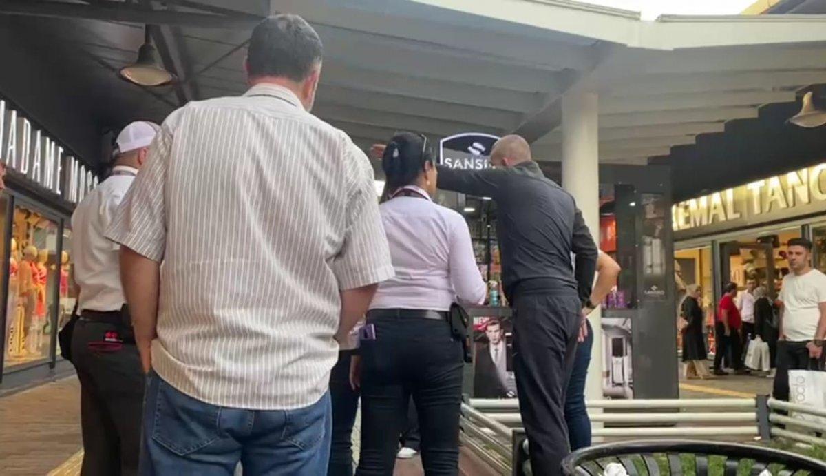 Kocaeli'de, kadın giyim mağazasında 'içeriyi mi gözetliyorsun' kavgası