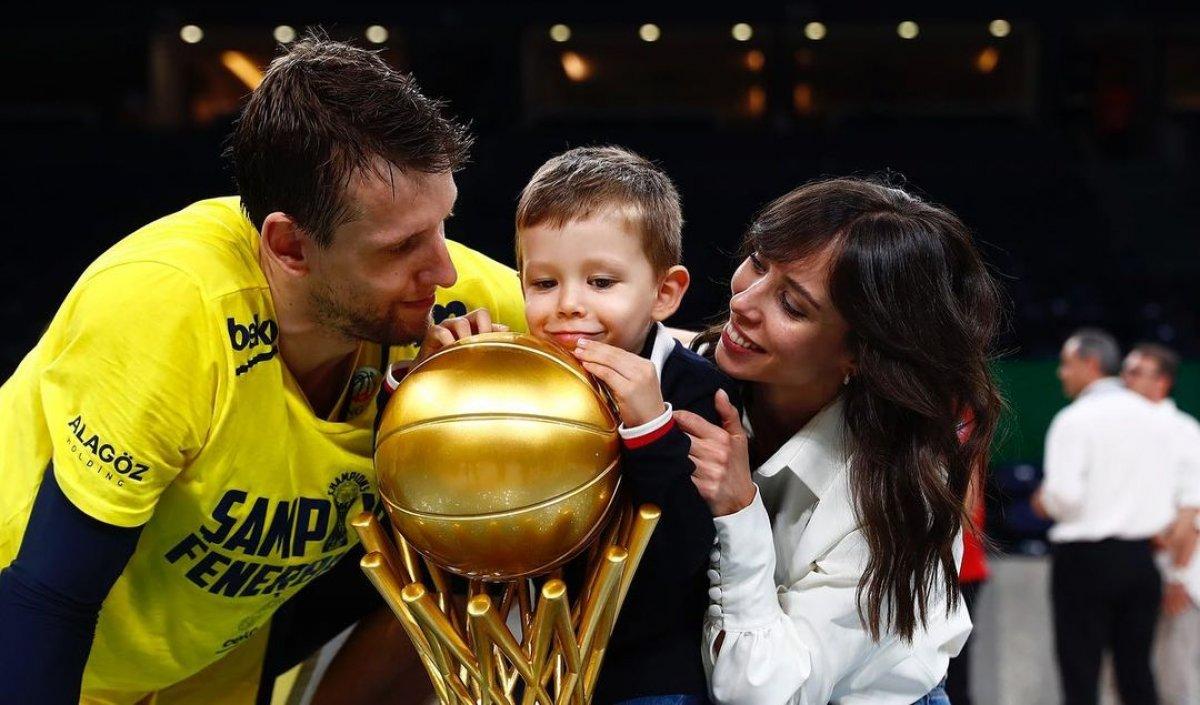 Jan Vesely, Fenerbahçe'den ayrıldı