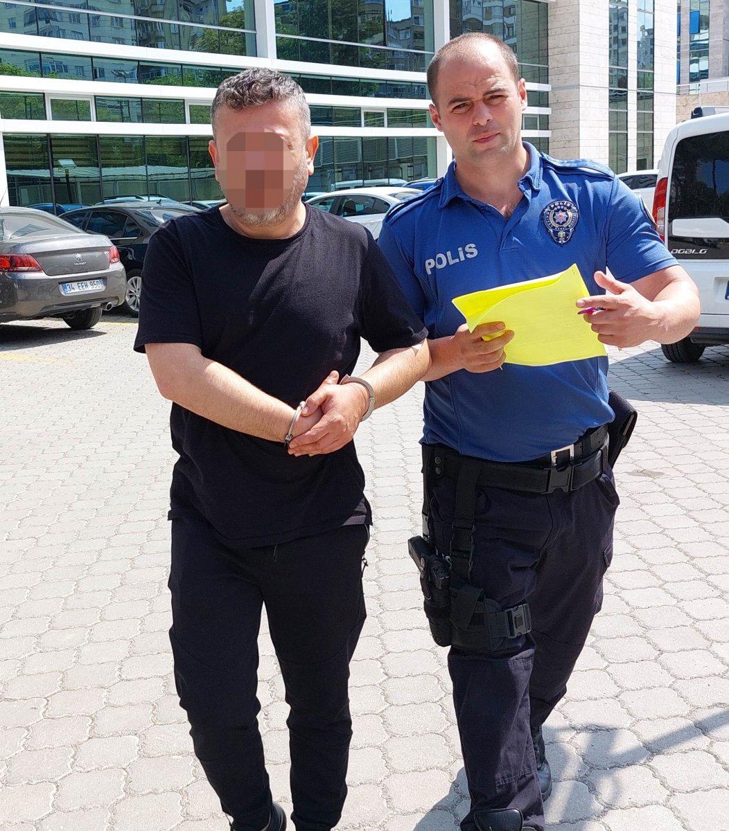 Samsun'da kavgada yaralanan şüpheli, karnını tutarak cezaevine gitti