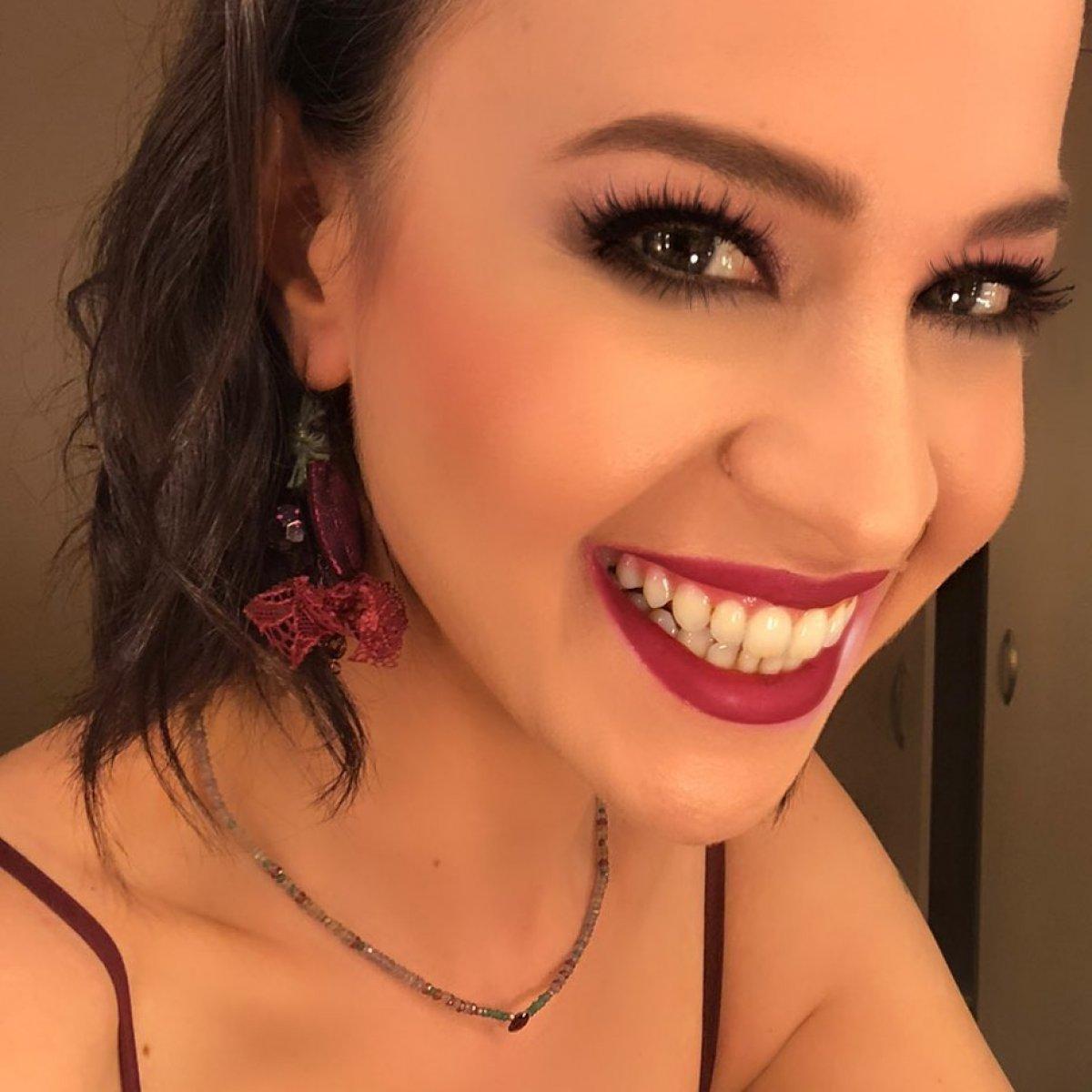 Şarkıcı Zeynep Doruk’a sokak köpeği saldırdı