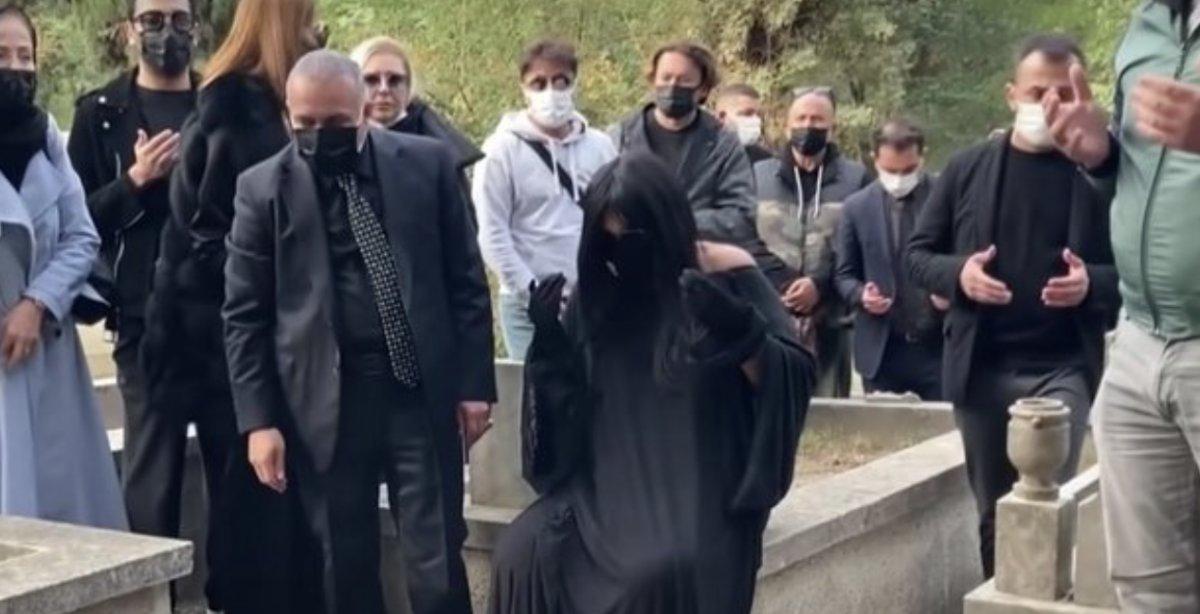 Bülent Ersoy'a asansörlü mezar yapılacak