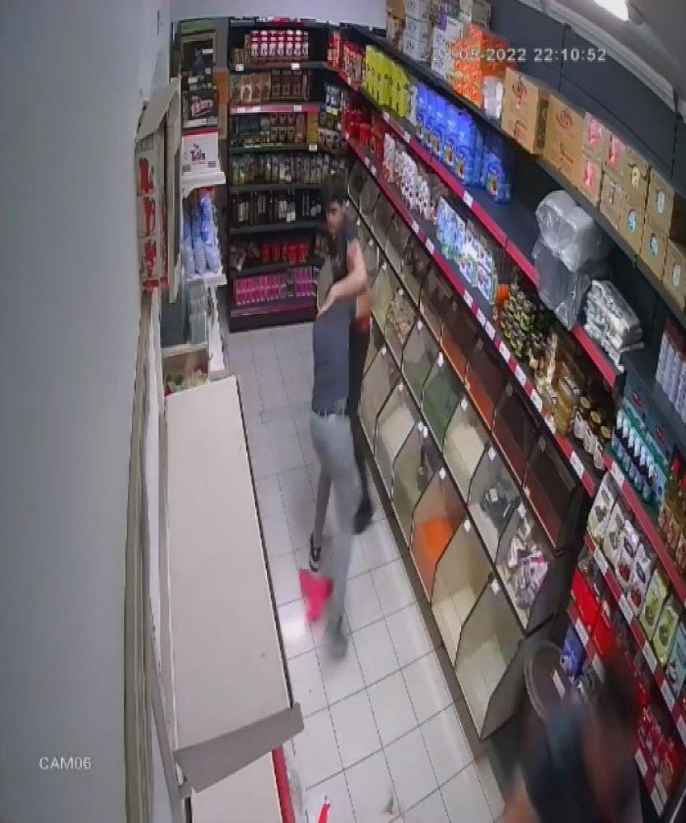 Kayseri’de pazarlamacı market sahibini dövdü