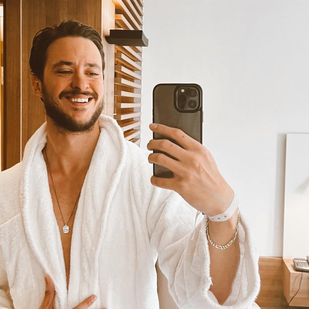 Pelin Akil: Anıl  çok saçmalıyor