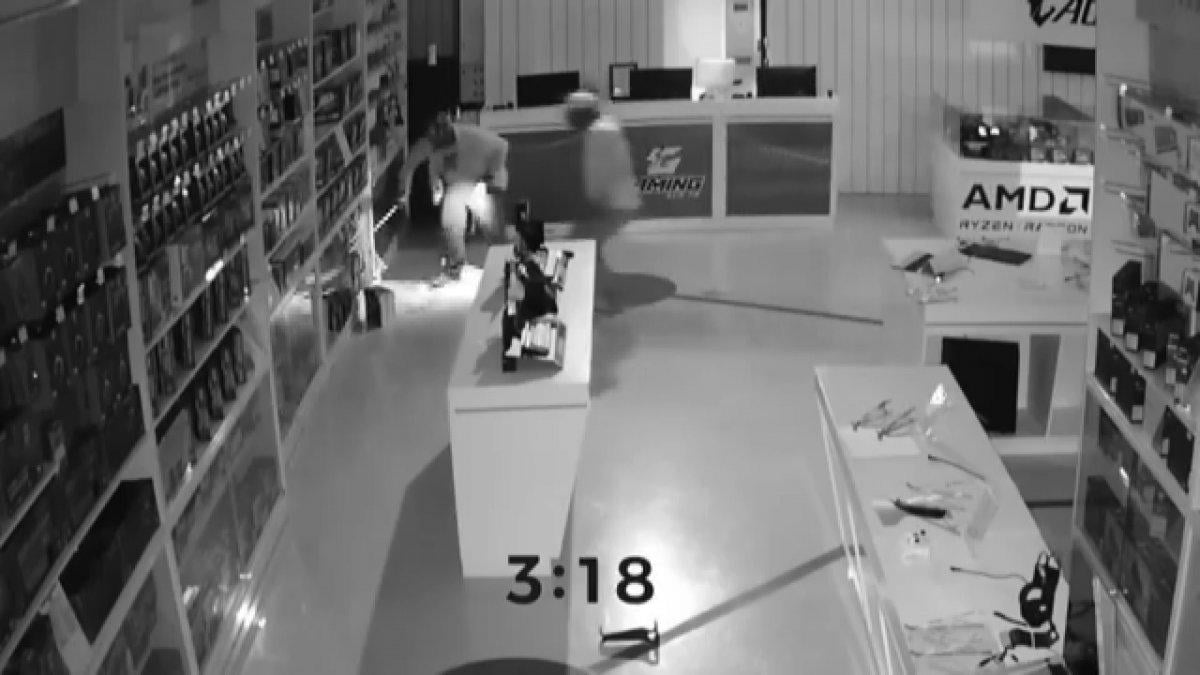 Ümraniye’de 3 milyonluk elektronik eşya çalındı