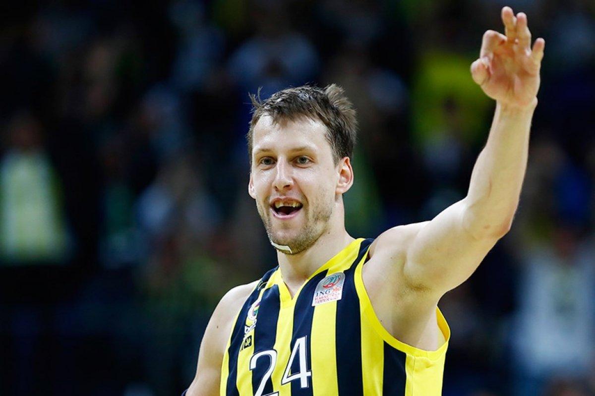 Berna Laçin'in kızının gözyaşları