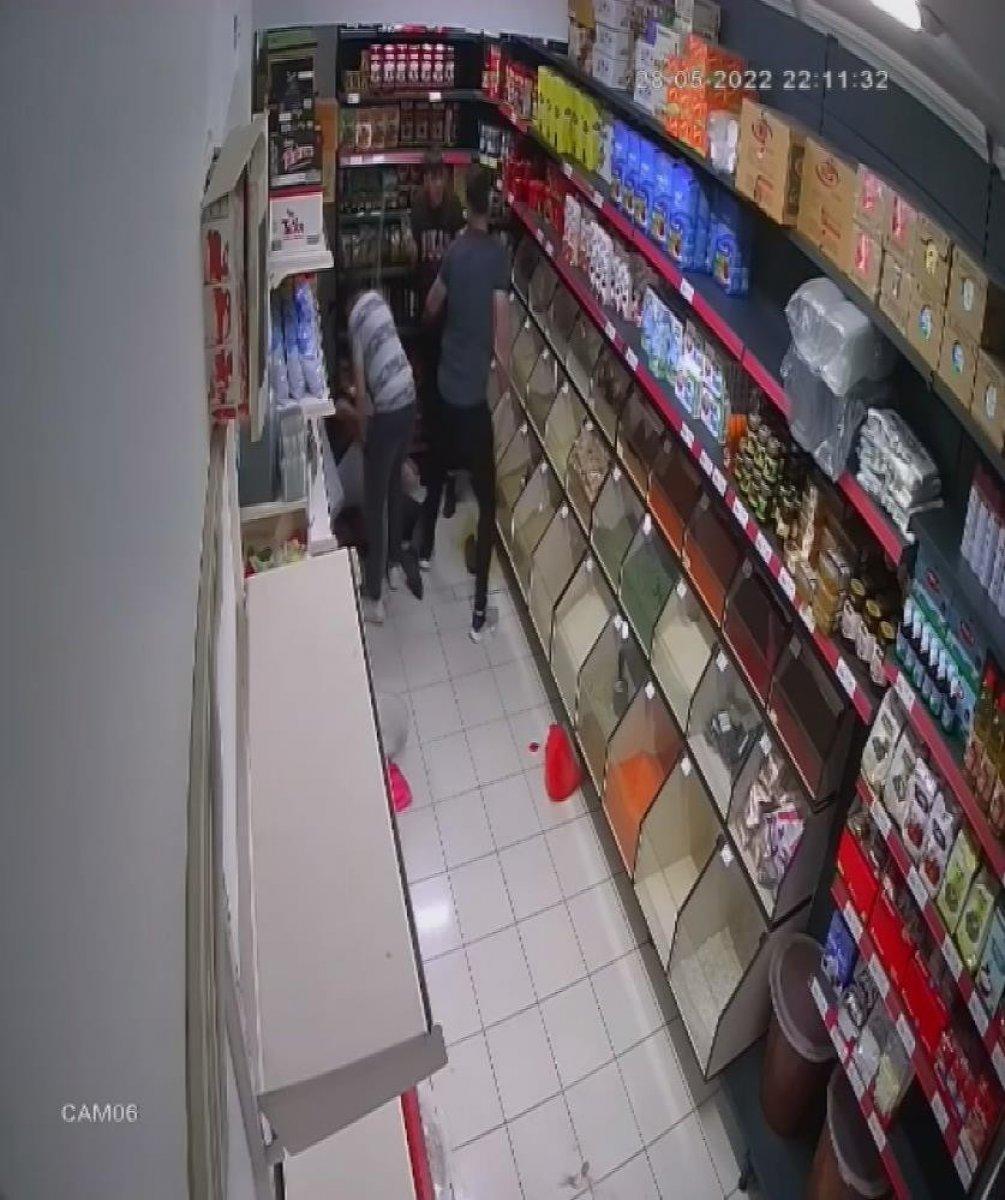 Kayseri’de pazarlamacı market sahibini dövdü