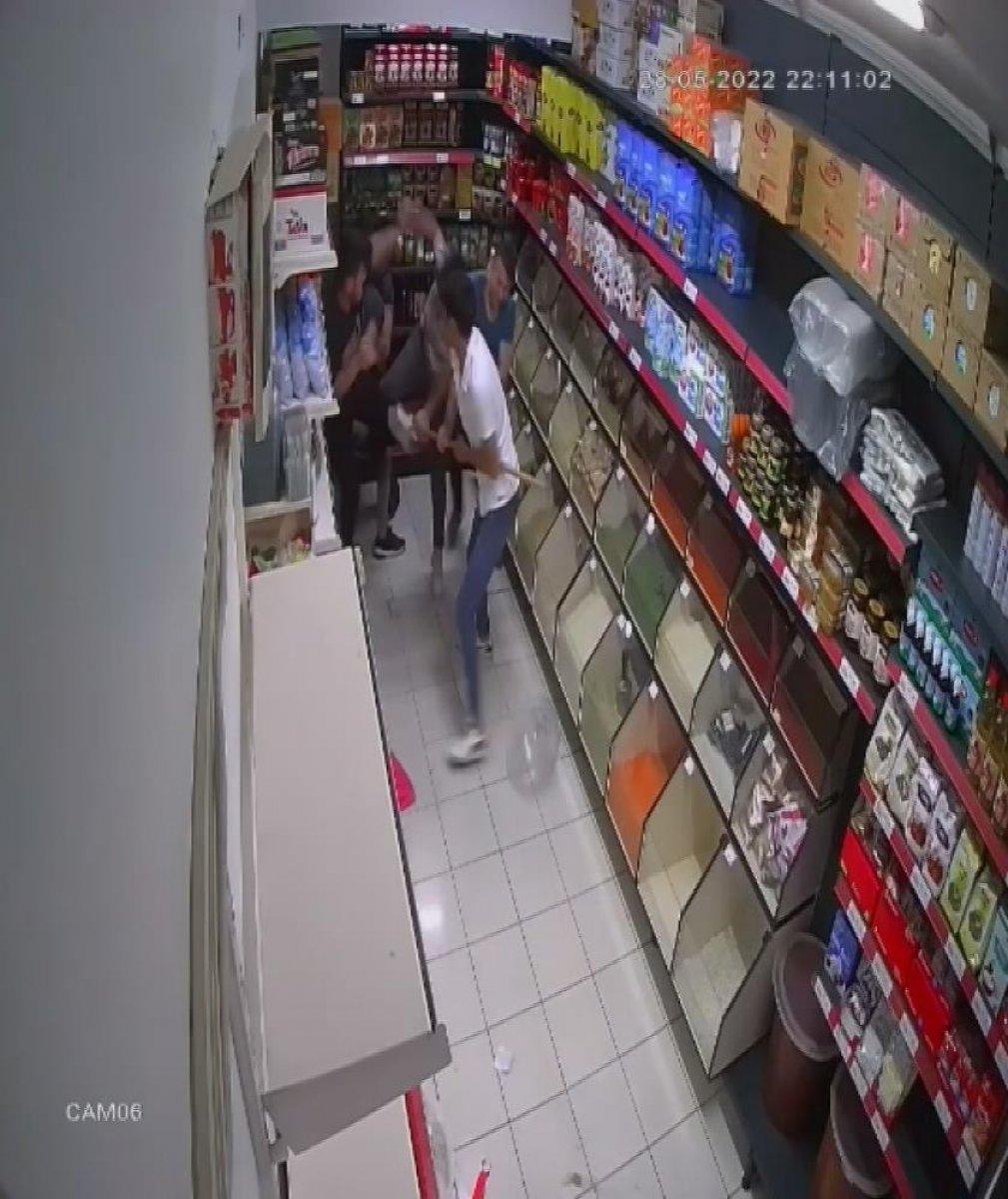 Kayseri’de pazarlamacı market sahibini dövdü