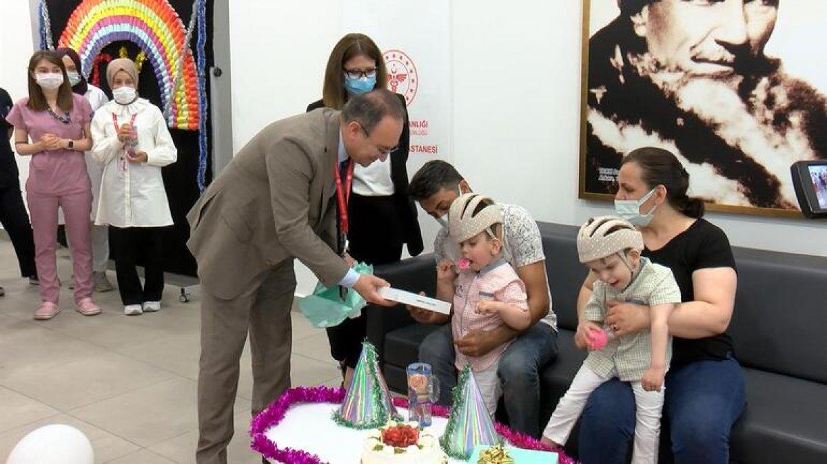 Cumhurbaşkanı himayesinde ayrılan siyam ikizleri 4 yaşında