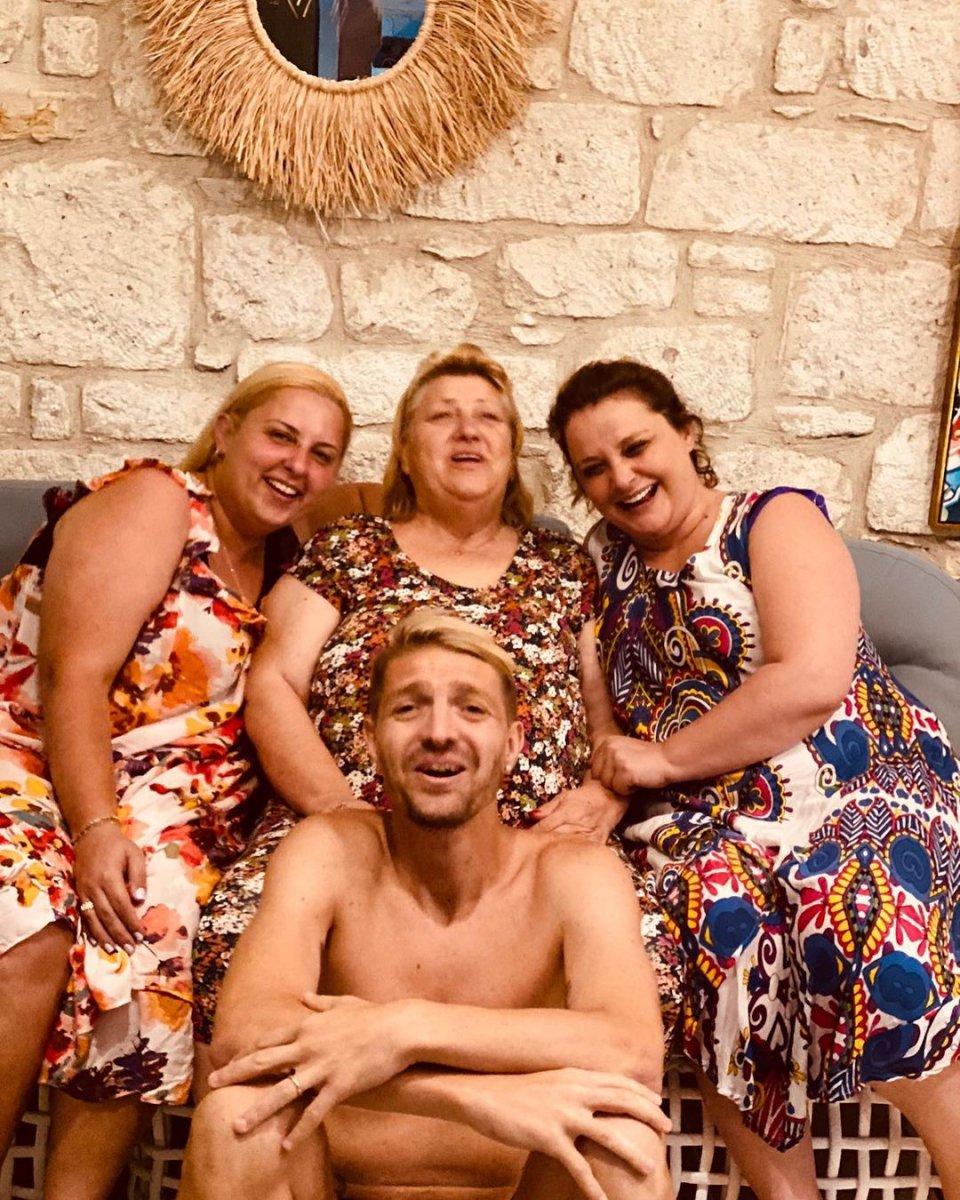Caner Erkin'in aile fotoğrafı