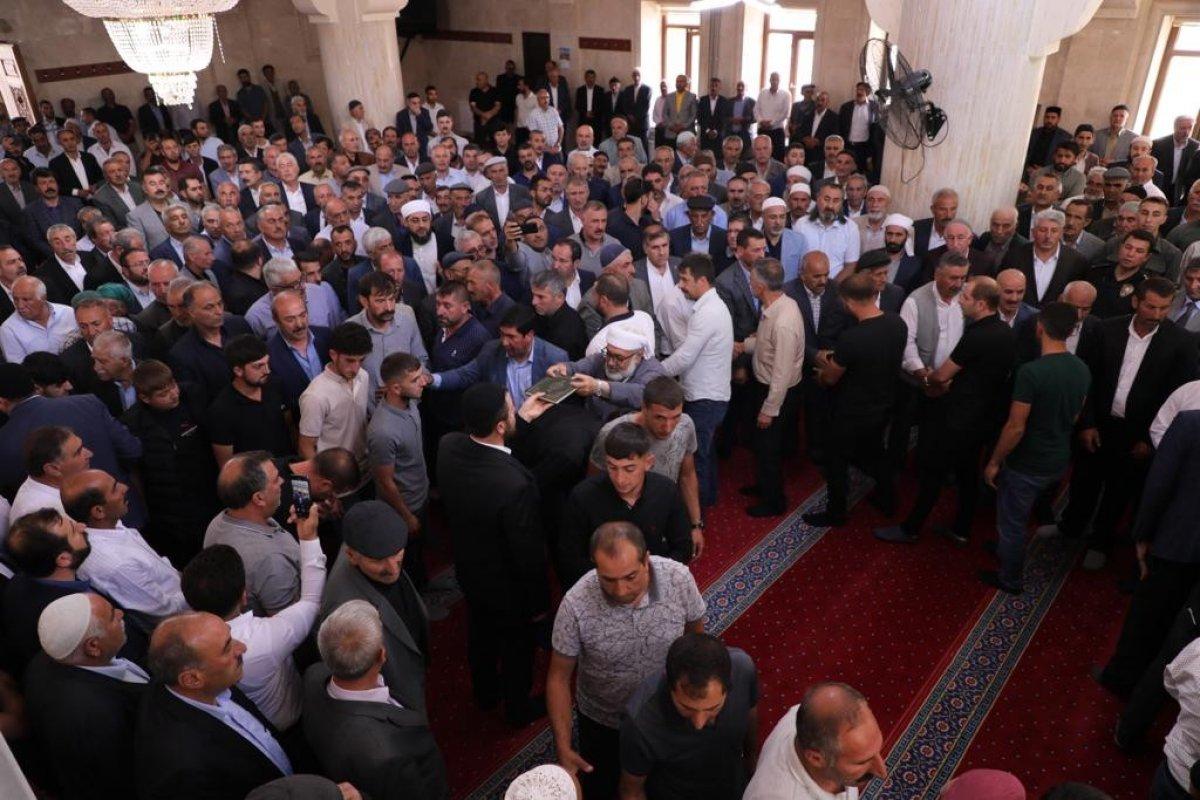 Bitlis'te husumetli aileler törenle barıştırıldı