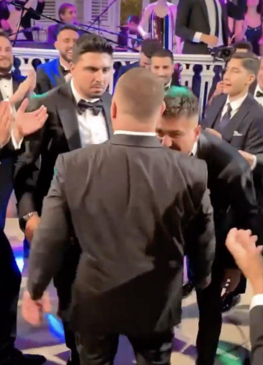 Ozan Tufan ve Cengiz Ünder'in düğünde eğlenceli anları