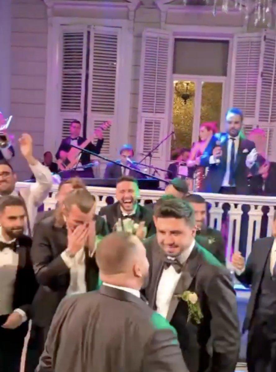 Ozan Tufan ve Cengiz Ünder'in düğünde eğlenceli anları