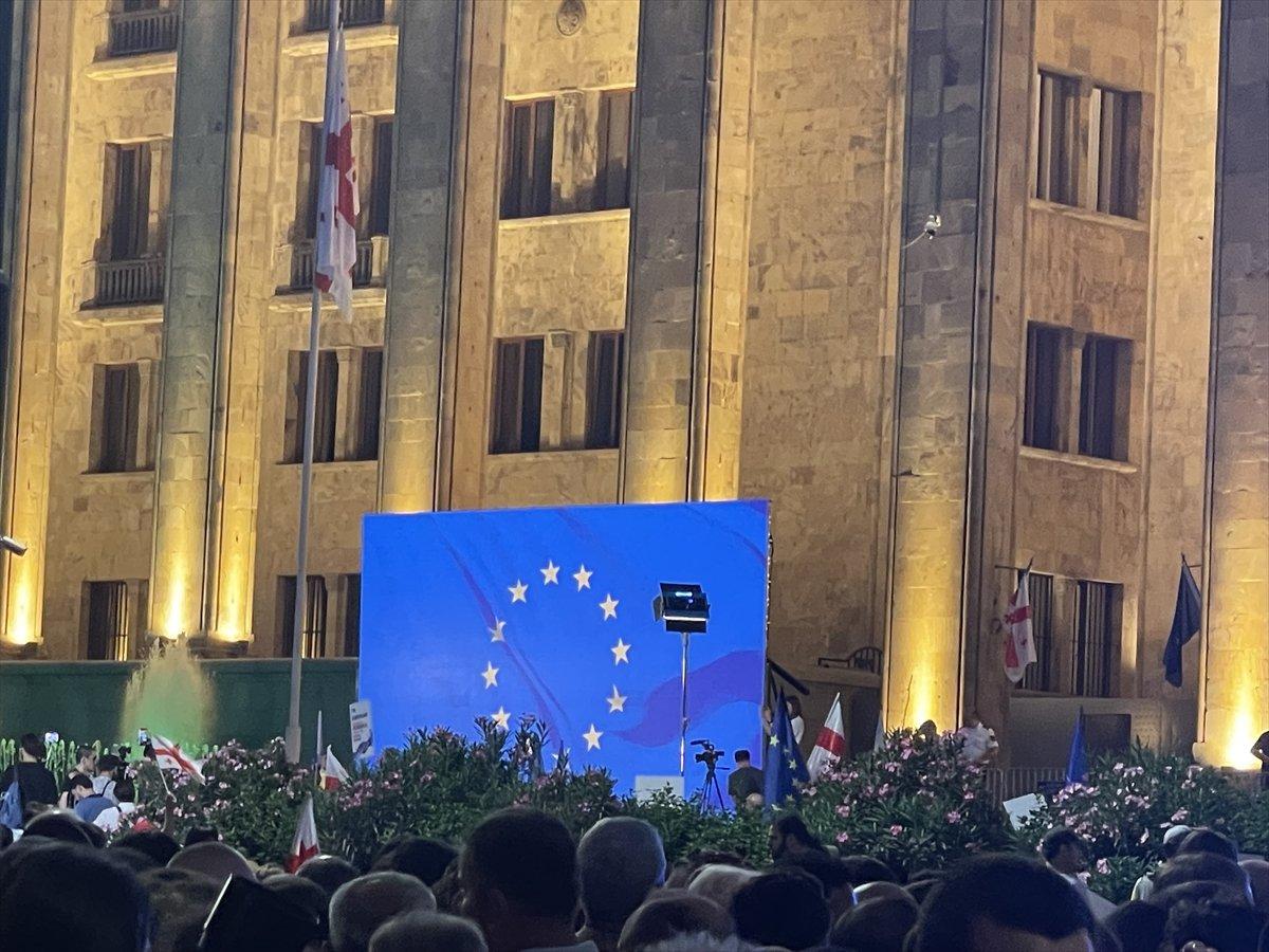 İrakli Garibaşvili'den AB'ye tepki