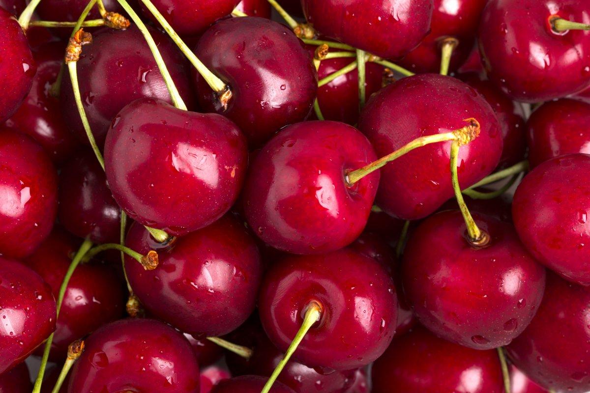Kiraz saplarını atmayın! Bilinmeyen 5 sağlık faydası