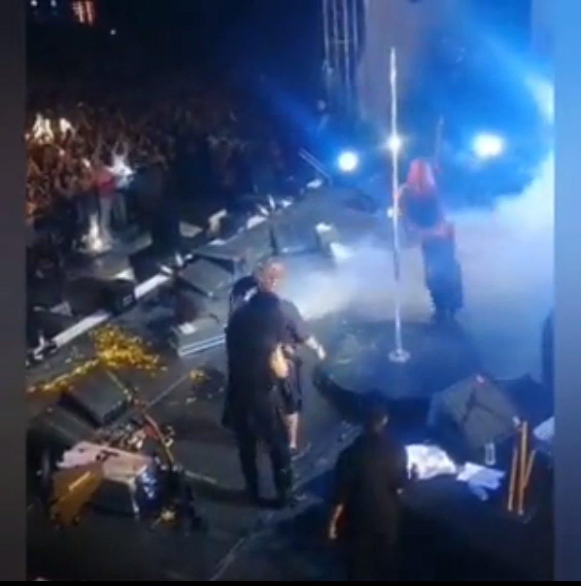 Hayko Cepkin, sahnede düştü