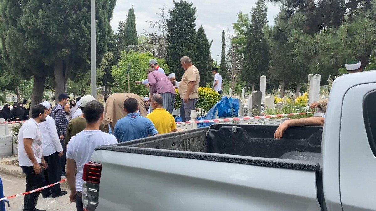 Mahmut Ustaosmanoğlu, şeyhinin yanına defnedilecek