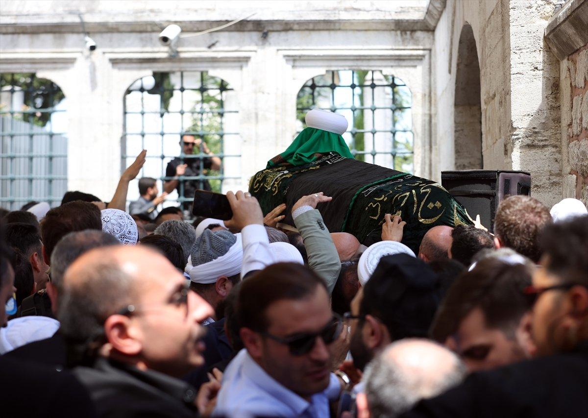 Cumhurbaşkanı Erdoğan, Mahmut Ustaosmanoğlu'nun cenazesine katıldı