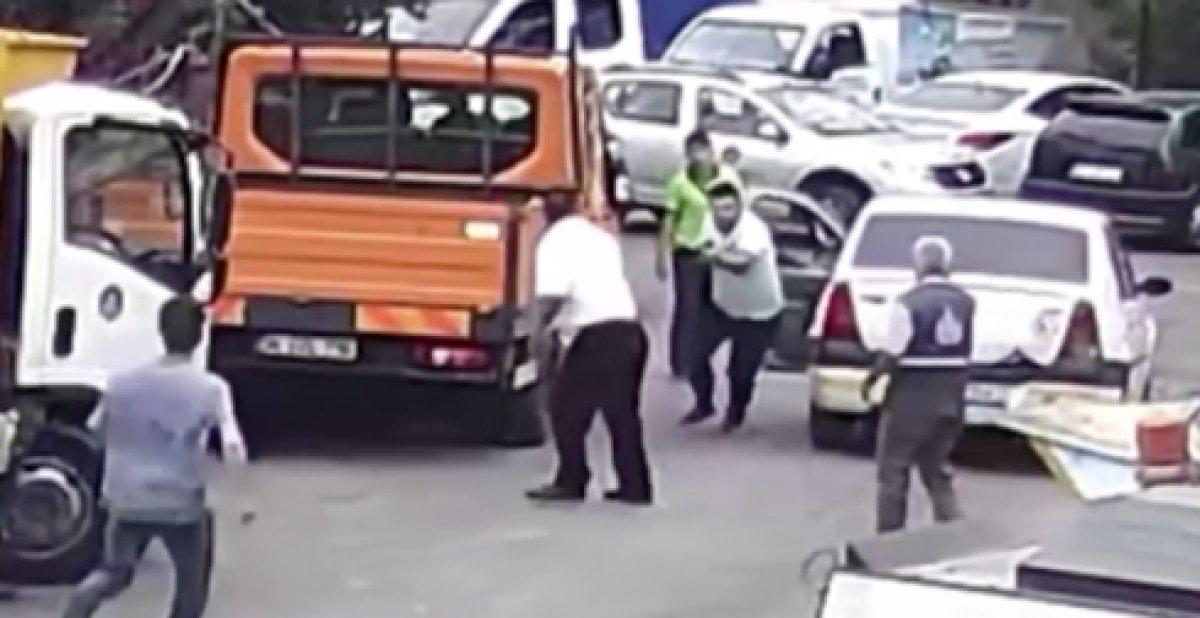 Şişli'de kayınpederi olan amcasını öldüren şahıs kamerada