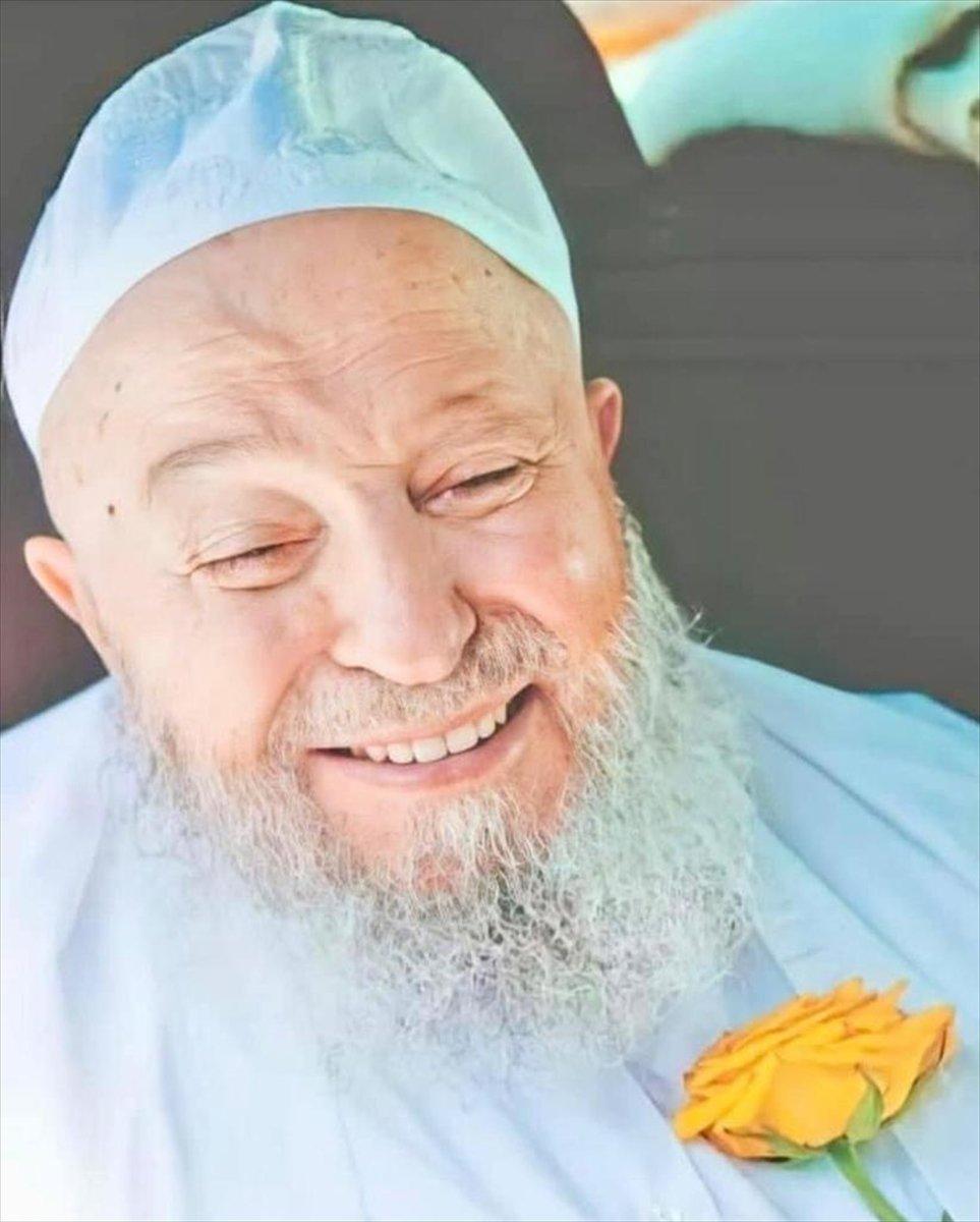 Mahmut Ustaosmanoğlu'nun cenazesindeki kalabalık, Fatih Camii ve çevresini doldurdu