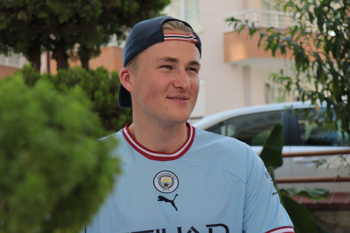 Kimlikle Türkiye'ye gelen ilk Norveçli tatiline başladı