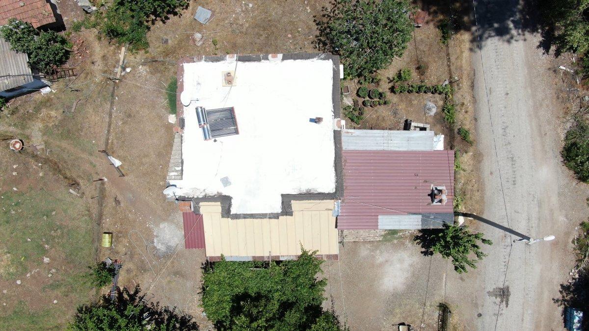 Marmaris'teki yangından etkilenen aile: Artık arıların bal yapacağı ağaçlar kalmadı