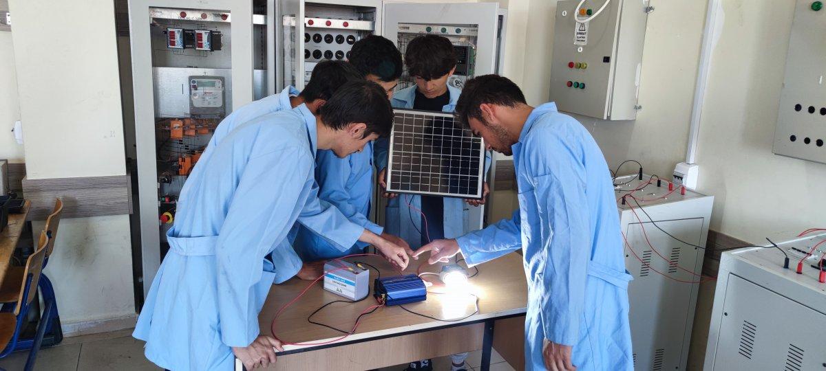 Kahramanmaraşlı lise öğrencileri Türkiye'de bir ilki başardı