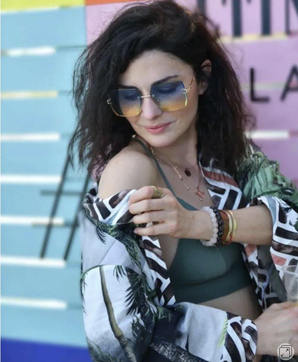 Fotoğrafı şikayet edilen Ece Özdikici takipçilerine seslendi