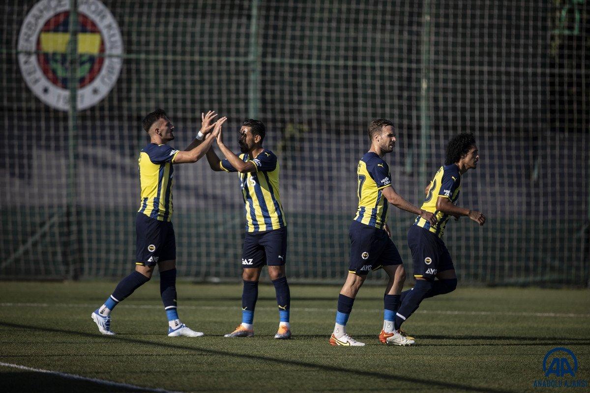 Fenerbahçe hazırlık maçında Tirana'yı 4-0 mağlup etti