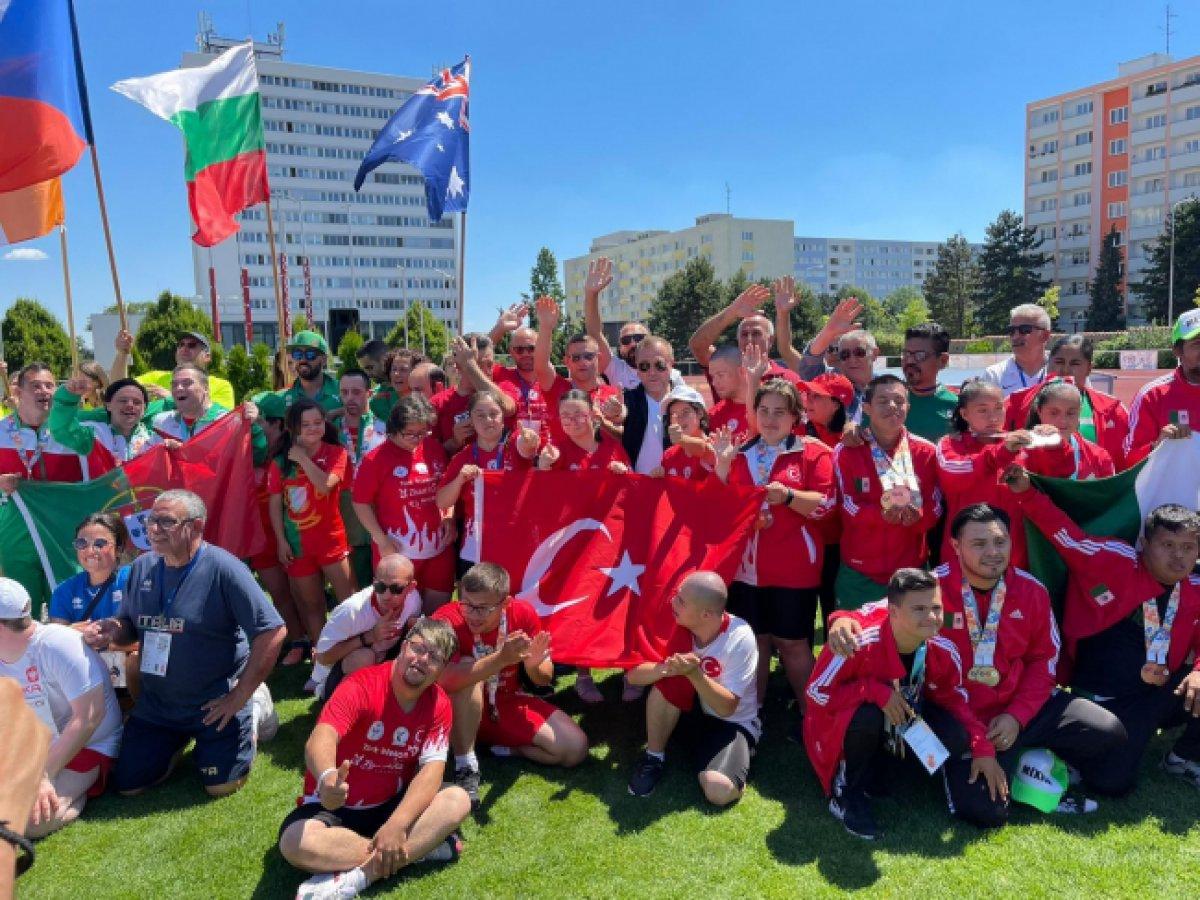 Özel Sporcular Down Atletizm Milli Takımı Dünya Şampiyonu