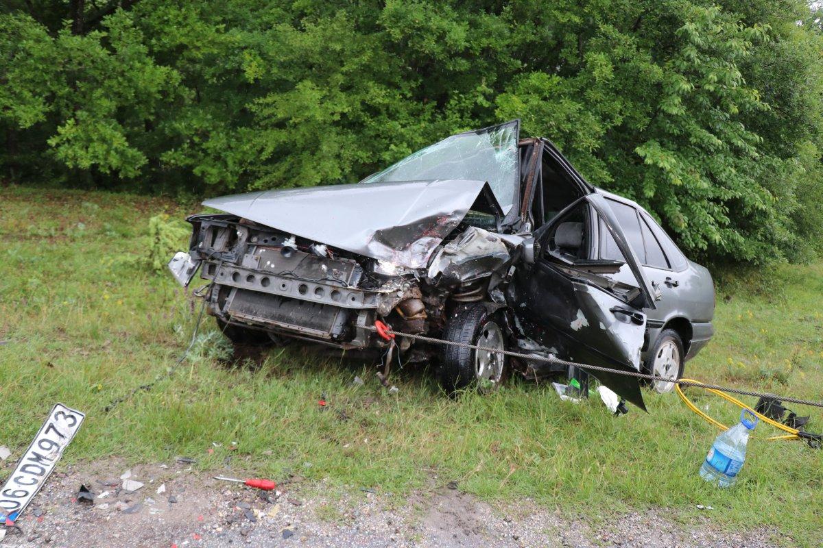 Bolu'daki tabiat parkı yolunda kaza: 5 yaralı
