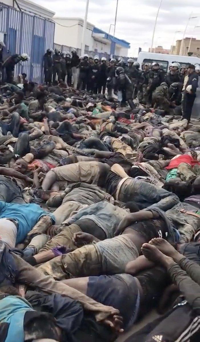 İspanya polisi, sınırdaki binlerce göçmene ateş açtı