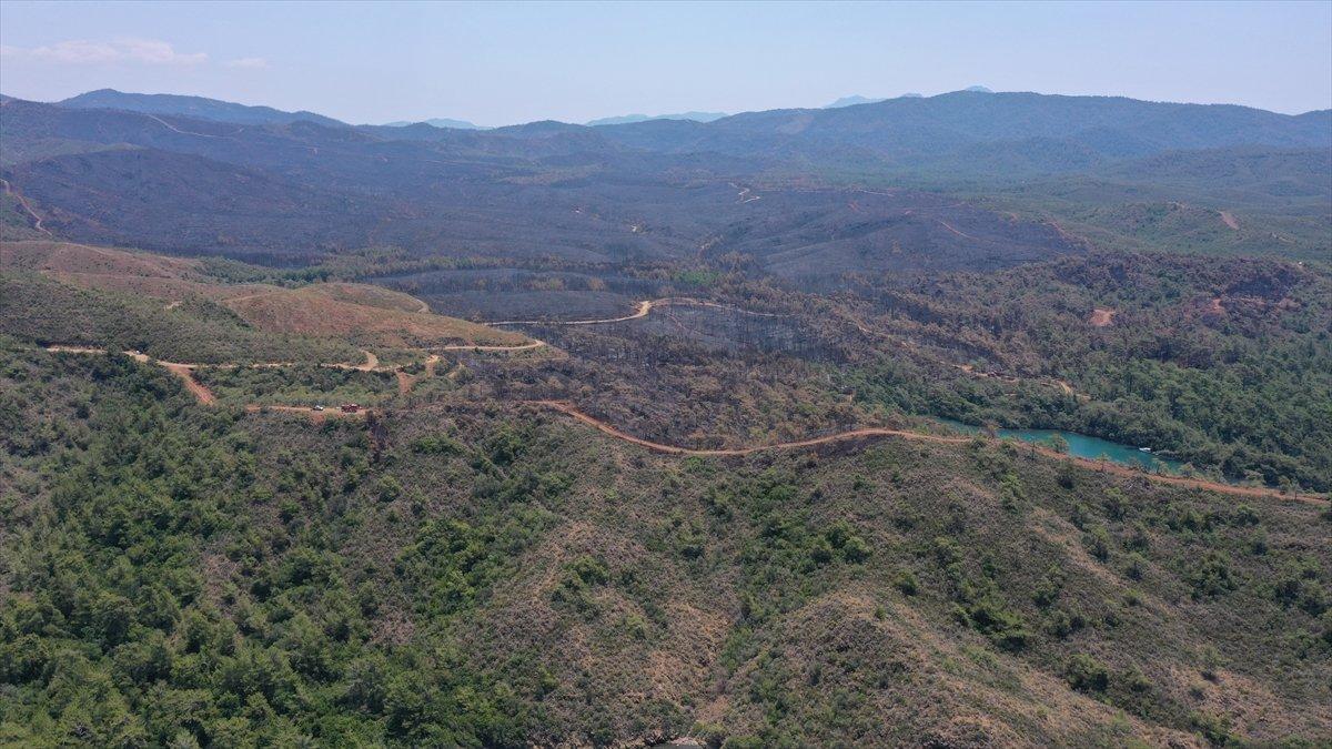 Marmaris'te süren soğutma çalışmaları havadan görüntülendi