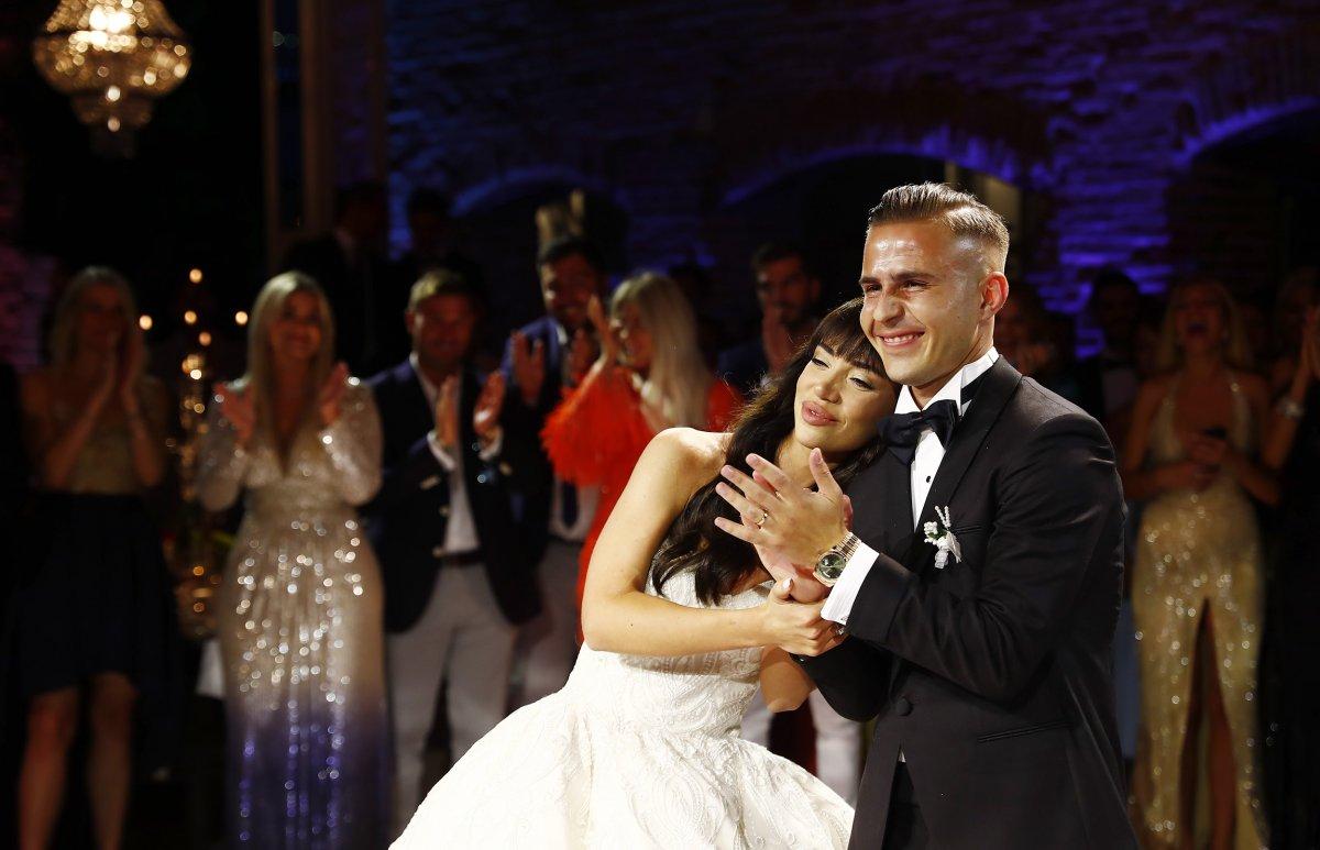 Fenerbahçeli futbolcu Dimitris Pelkas, Kiveli Marda ile dünyaevine girdi