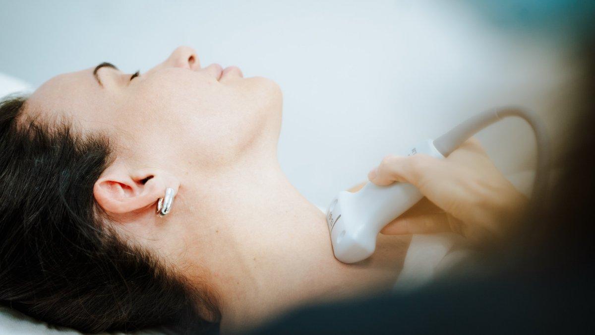 Tiroid hastalıklarının 10 sessiz belirtisi