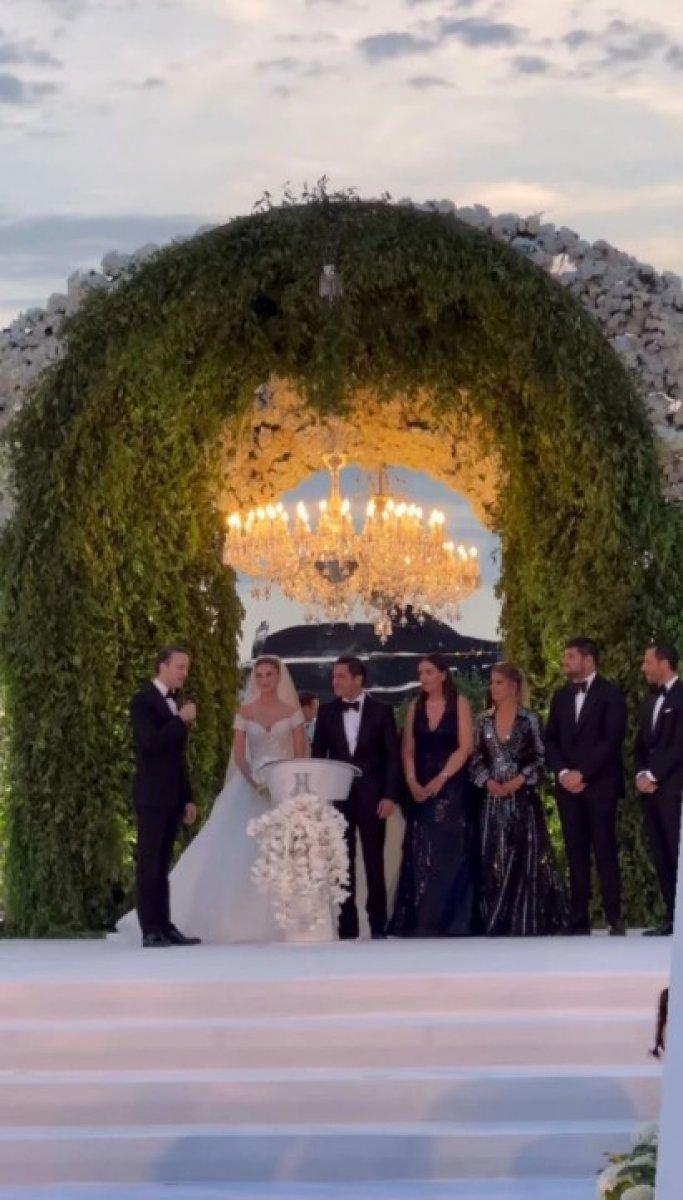 Hacı Sabancı ile Nazlı Kayı’nın beklenen düğünü oldu