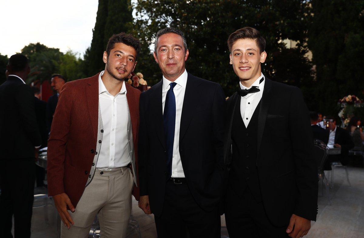 Fenerbahçeli futbolcu Dimitris Pelkas, Kiveli Marda ile dünyaevine girdi