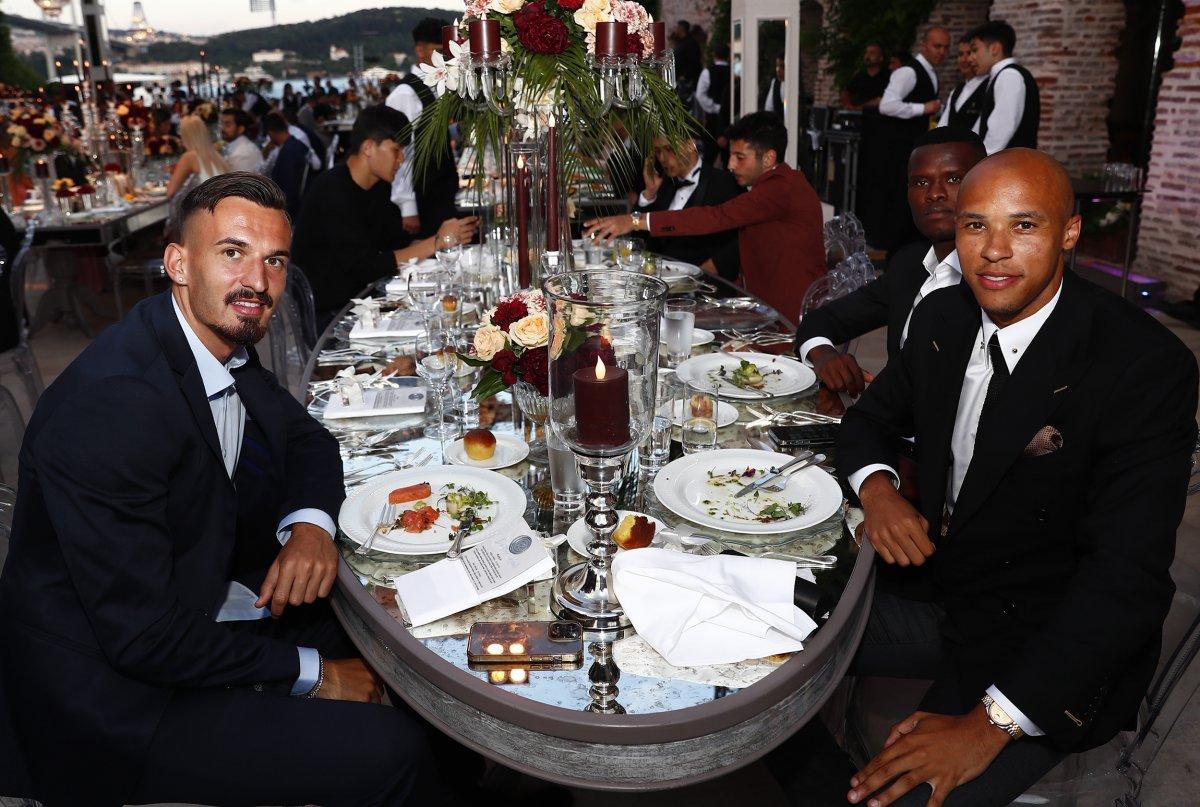 Fenerbahçeli futbolcu Dimitris Pelkas, Kiveli Marda ile dünyaevine girdi