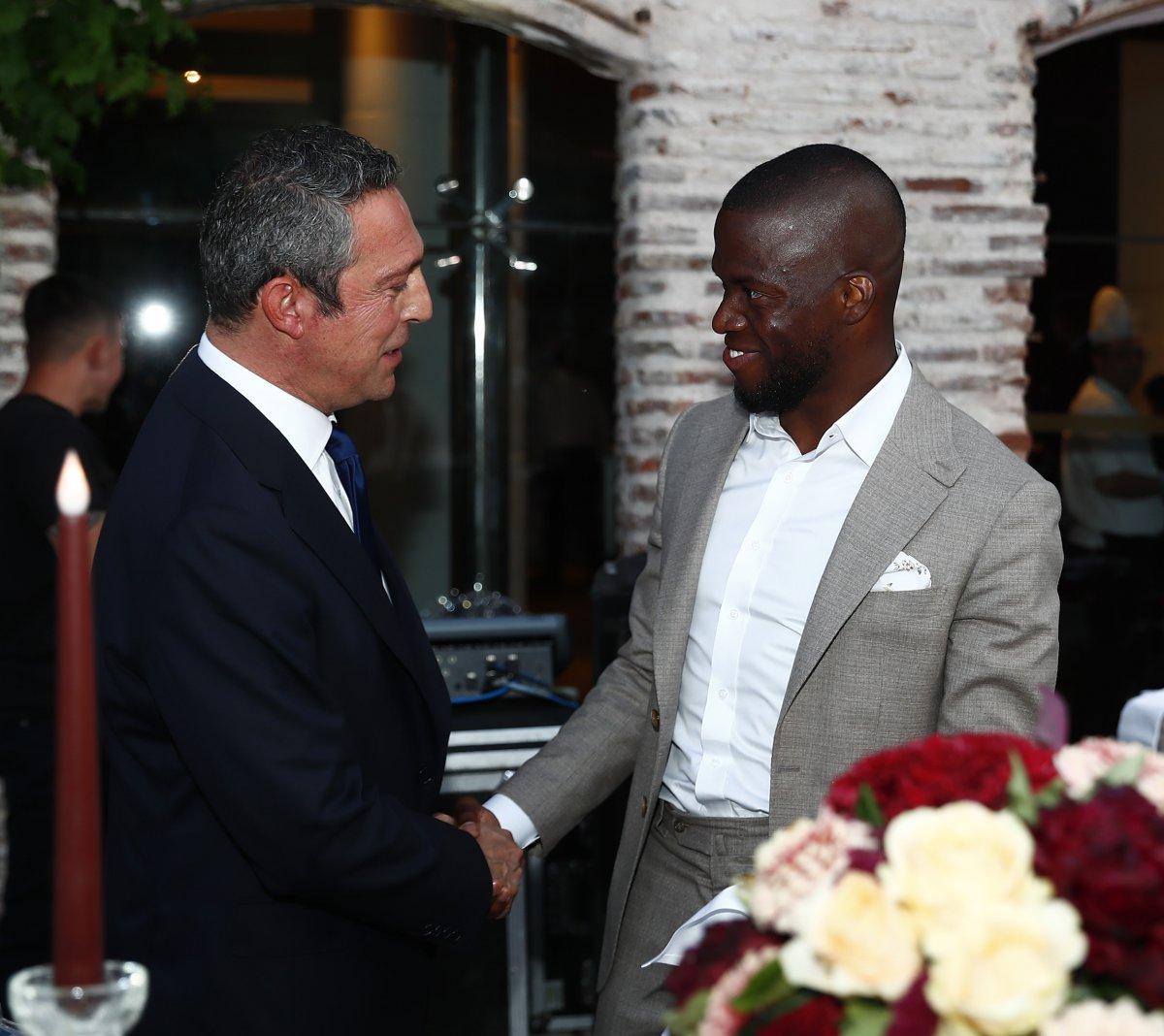 Fenerbahçeli futbolcu Dimitris Pelkas, Kiveli Marda ile dünyaevine girdi